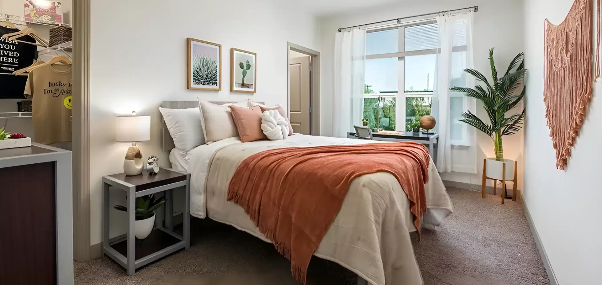 Habitación acogedora para estudiantes disponible en 