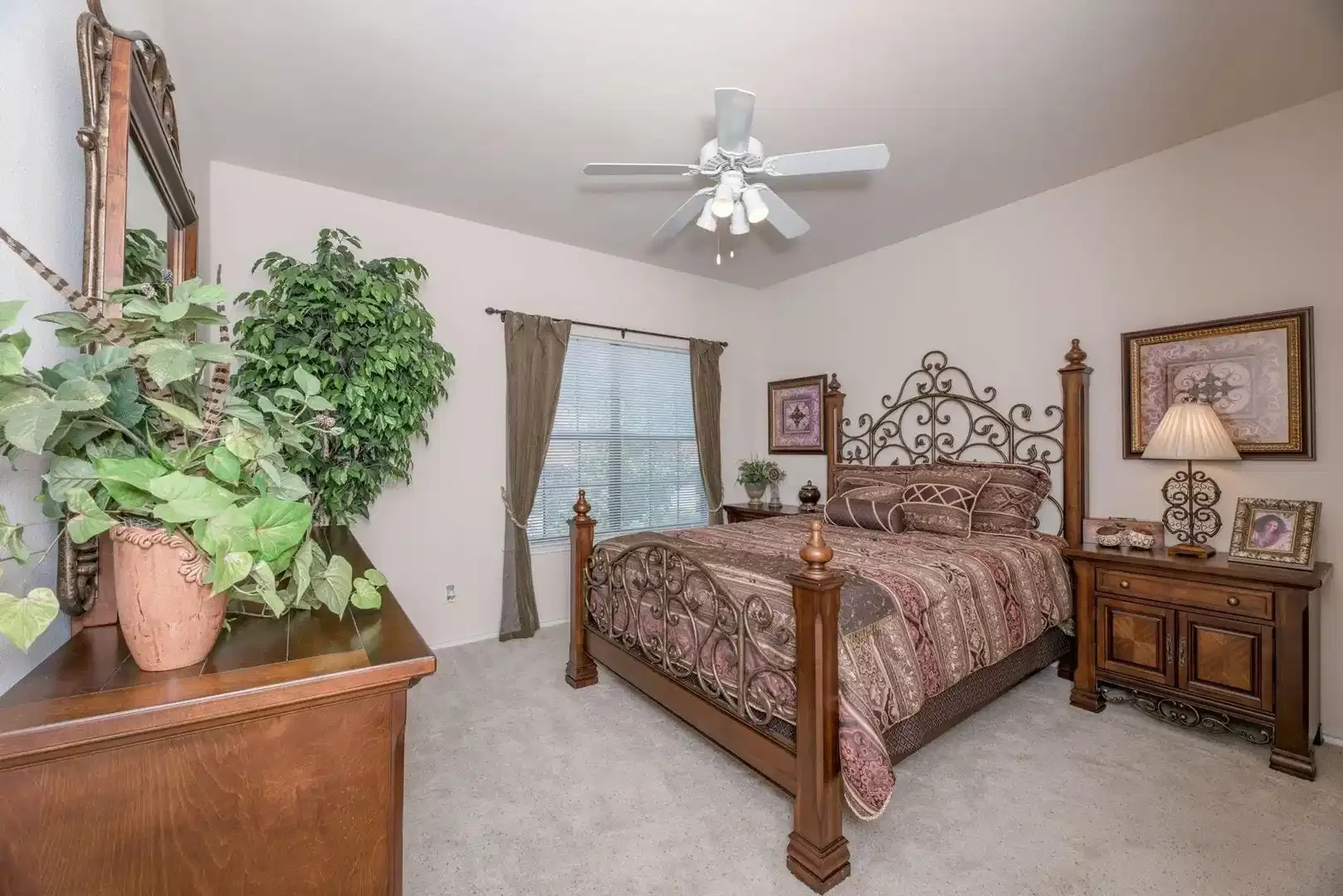 Affordable studio apartment with essential features in 