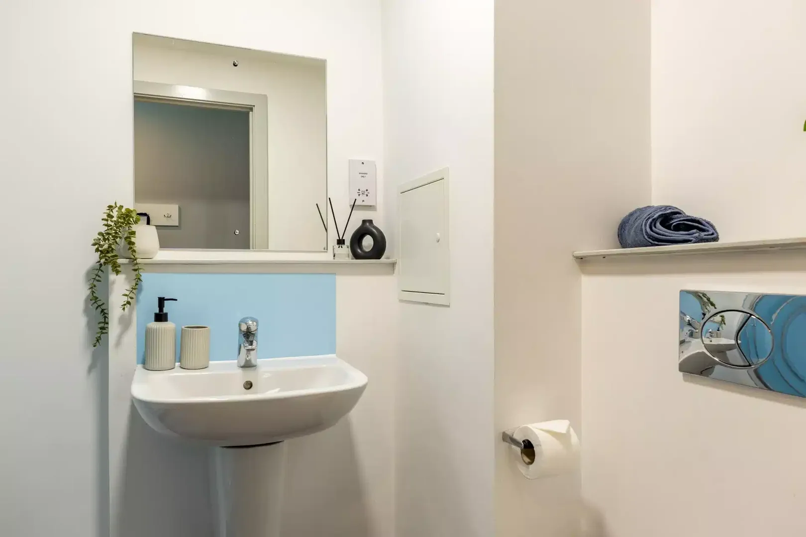Habitación para estudiantes en  con área de estudio y facilidades compartidas