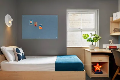 Chambre privée à Firth Street, image 1 de 10