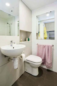 Habitación privada en Abercrombie Street, imagen 33 de 34