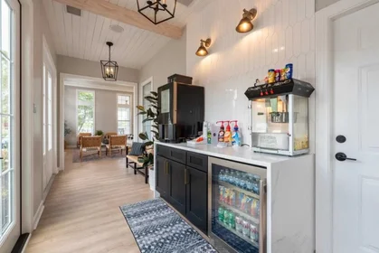 Private room at New Albany Road East, image 14 of 33