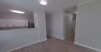 Private room at New Albany Road East, image 1 of 10