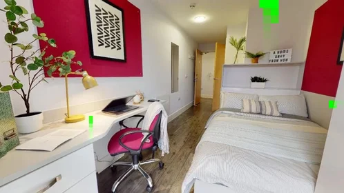 Private room at King's Bridge Road, image 3 of 19
