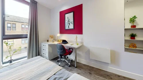 Private room at King's Bridge Road, image 2 of 13