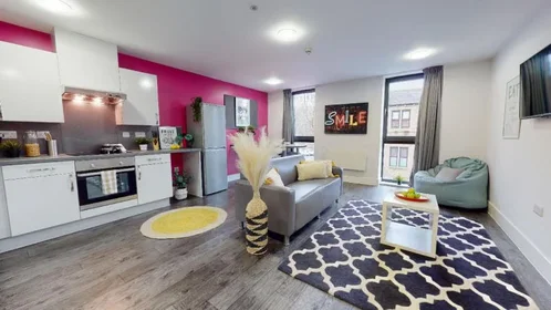 Private room at King's Bridge Road, image 4 of 13