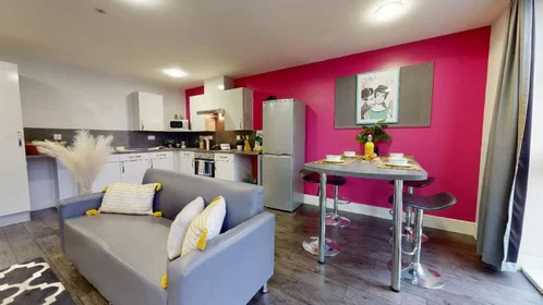 Private room at King's Bridge Road, image 5 of 13
