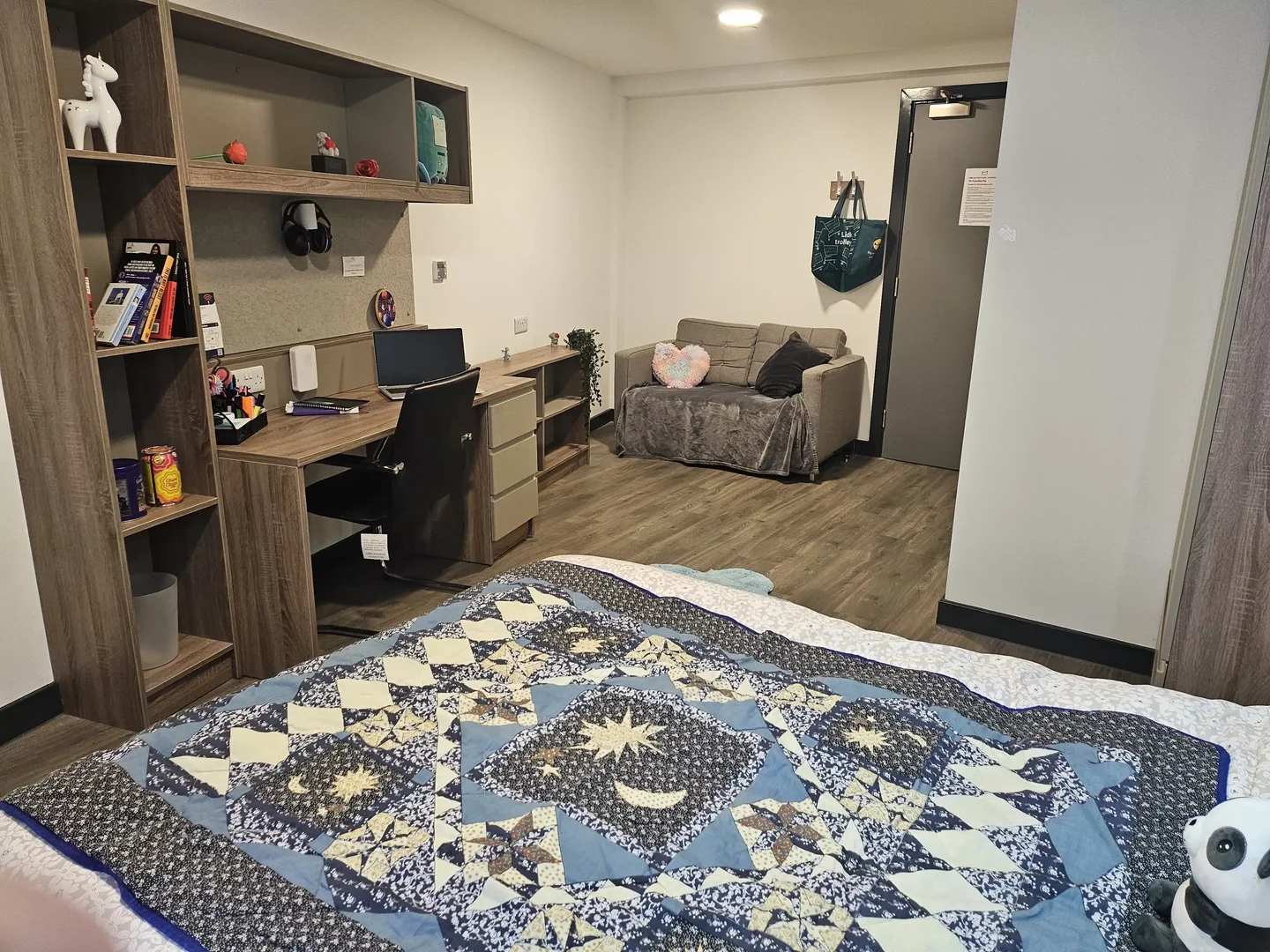 Budget-friendly student room close to campus in 