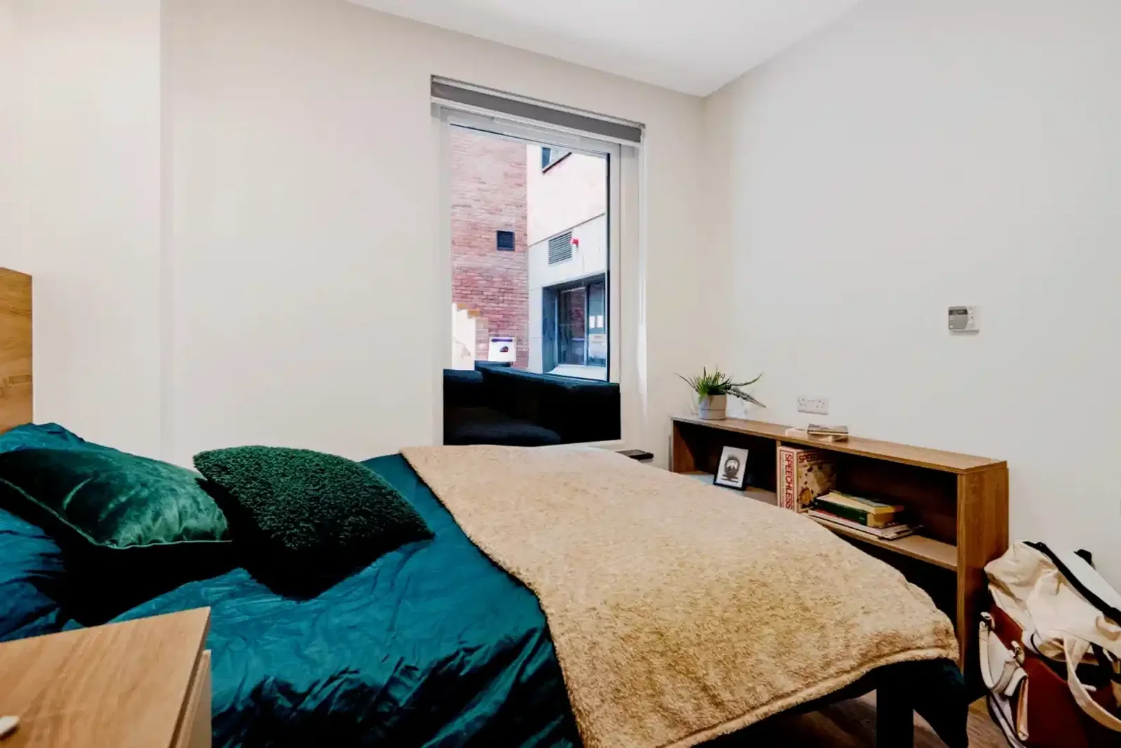 Cozy room for students available in 