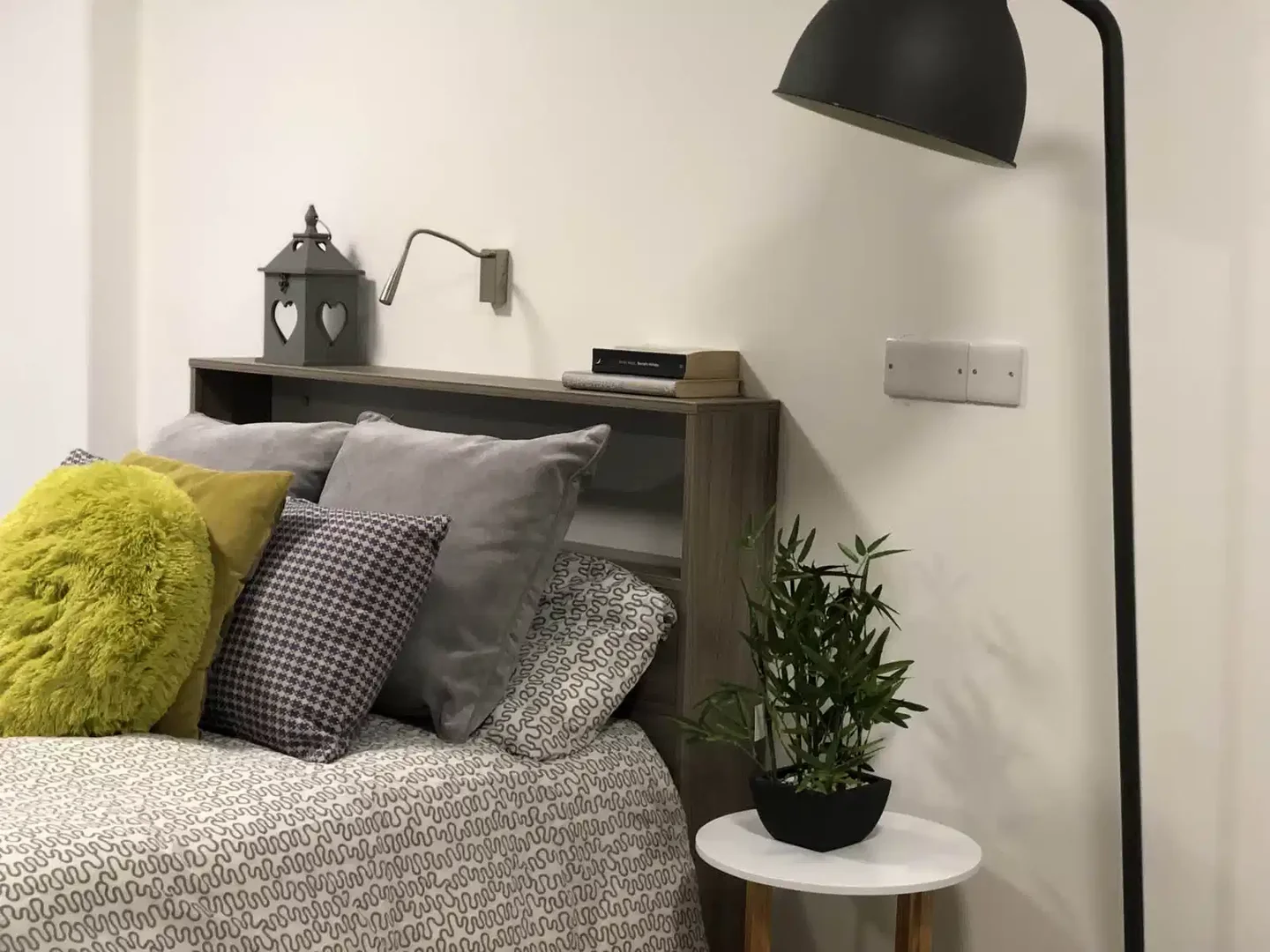 Student-friendly studio with excellent transport links in 