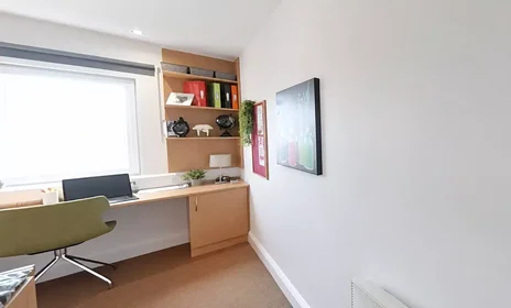 Habitación privada en Longside Lane, imagen 15 de 21