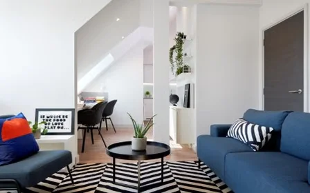 {area} de kiralık çok aydınlık stüdyo