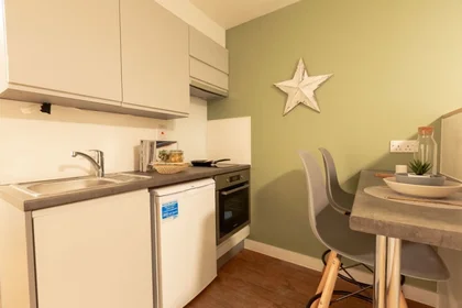 Monolocale in Walnut Tree Close, immagine 3 di 40