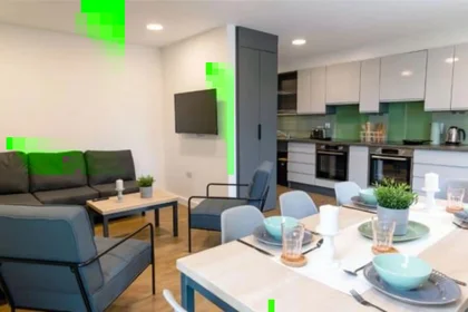 Quarto privado em Walnut Tree Close, imagem 5 de 45