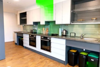 Quarto privado em Walnut Tree Close, imagem 10 de 45