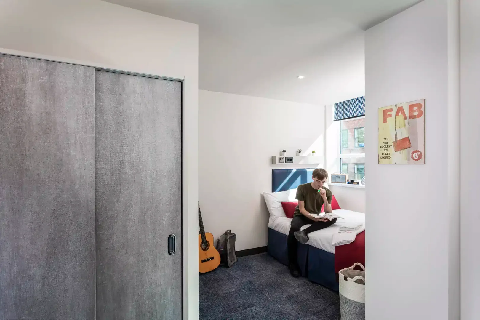 Budget-friendly student room close to campus in 