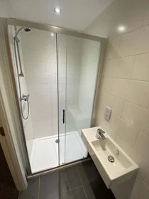Private room at London Road, image 5 of 34