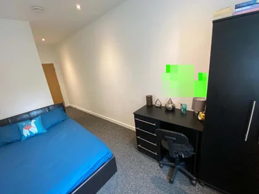 Private room at London Road, image 8 of 34