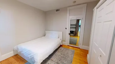 Private room at 02139, image 1 of 49