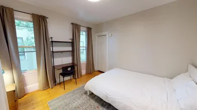 Private room at 02139, image 14 of 49