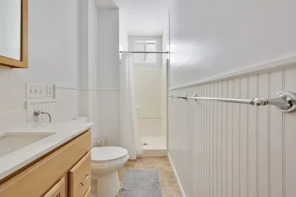 Private room at 02139, image 5 of 49