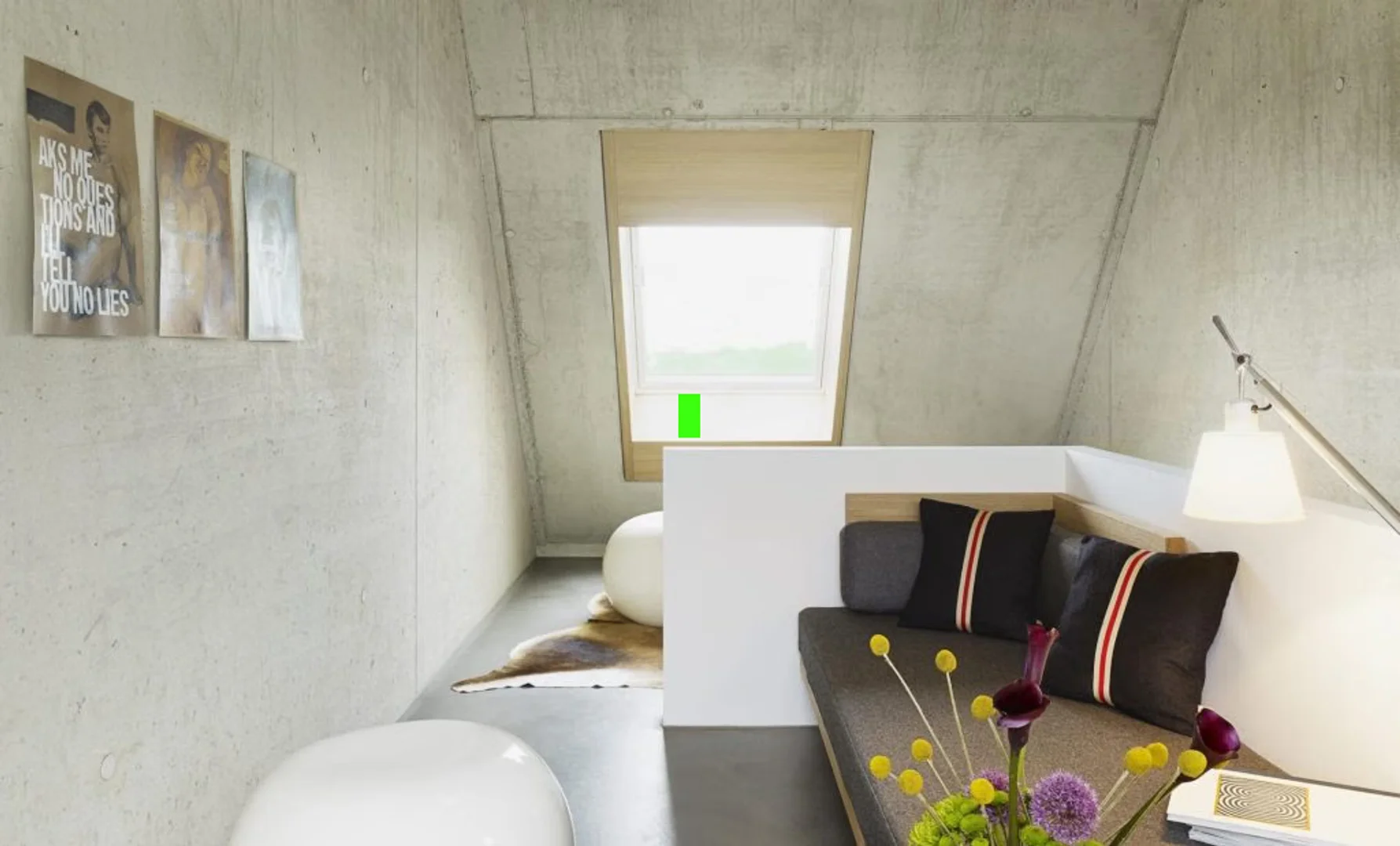 'de etkili düzene sahip minimalist öğrenci stüdyosu