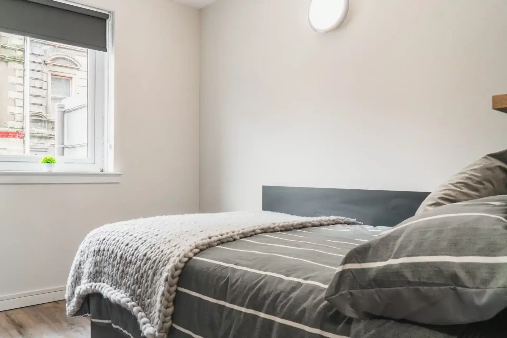 Chambre d'étudiant confortable et spacieuse dans 