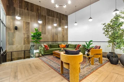 Private room at Forbes Avenue, image 22 of 24