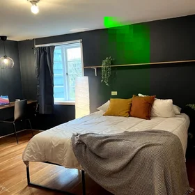 Private room at Granville Street, image 1 of 10