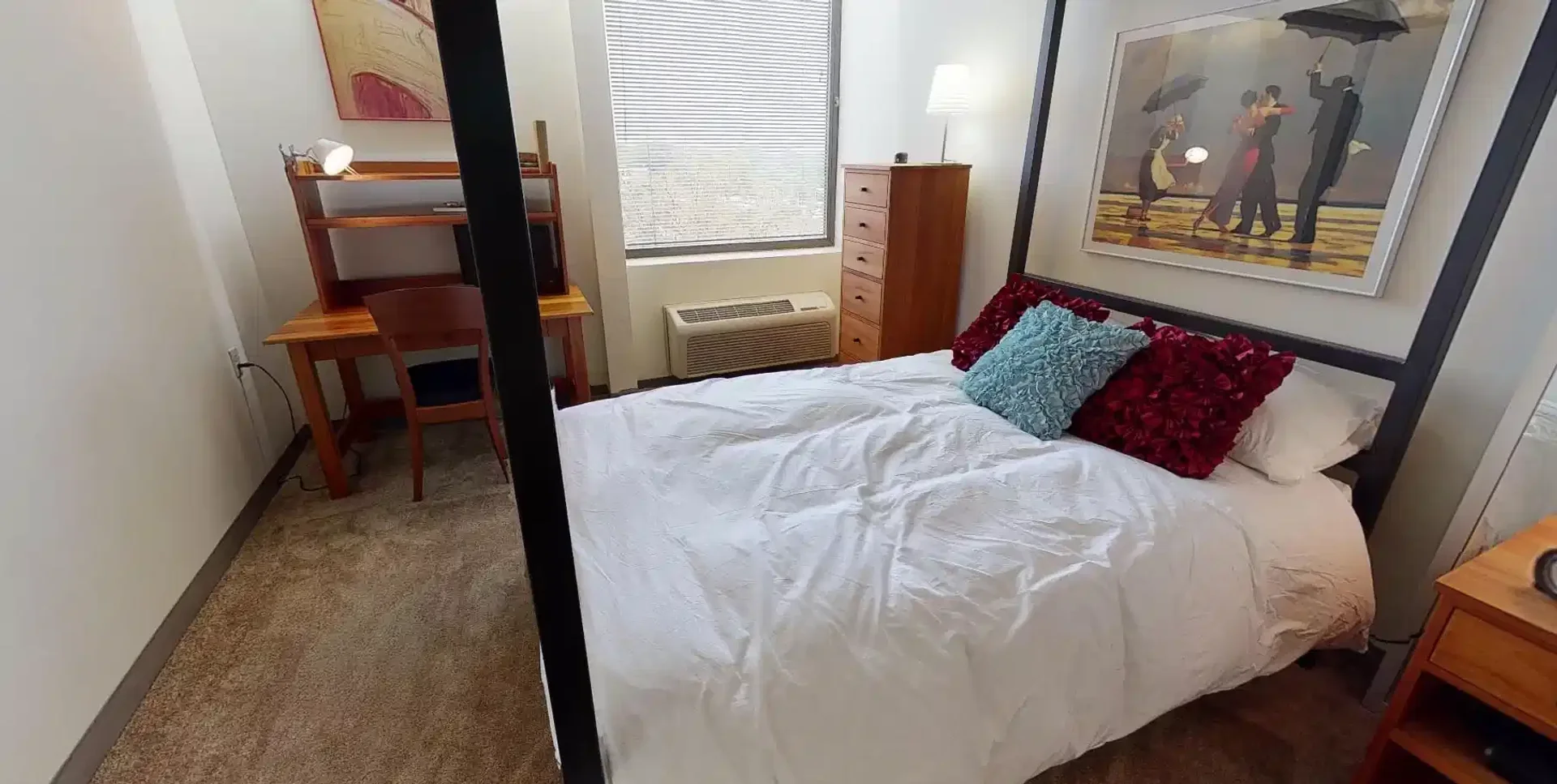 Zimmer in Studentenwohnung in  zu vermieten, voll möbliert