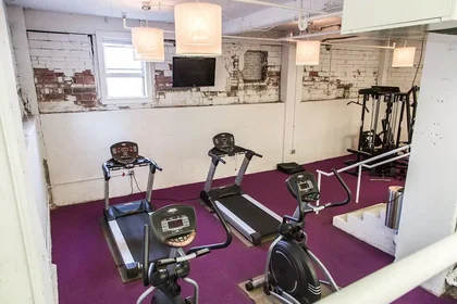 Private room at East Armour Boulevard, image 8 of 18