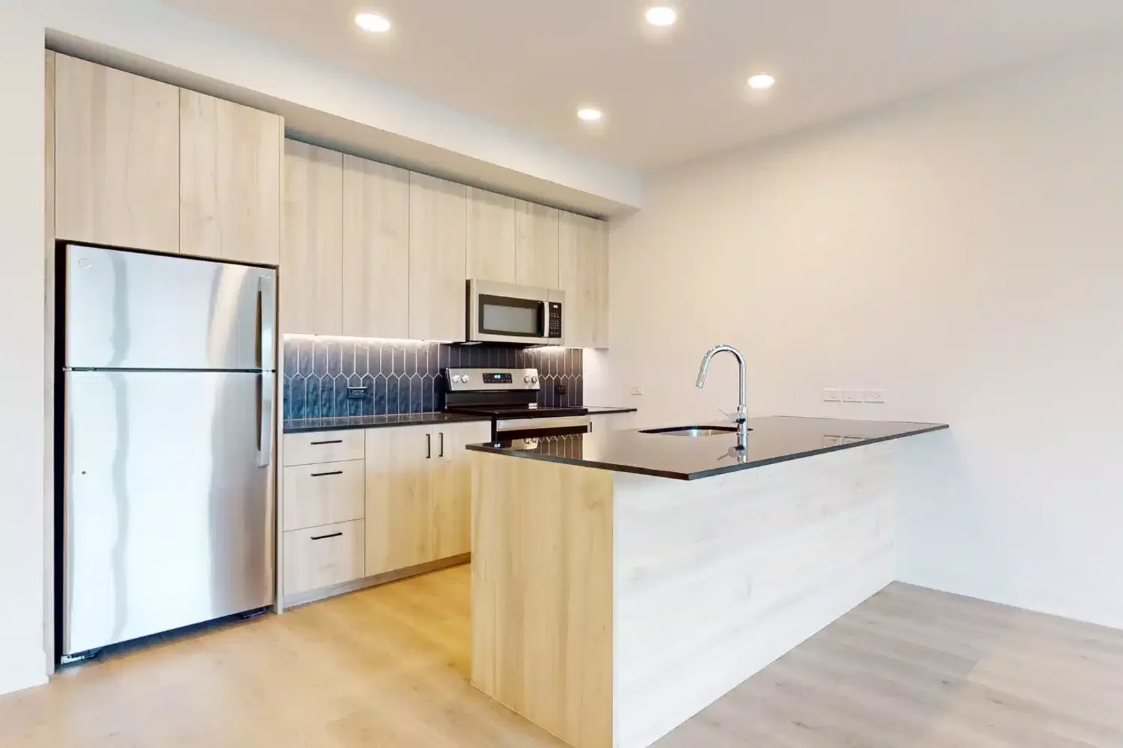 Comfortable and spacious student room in 