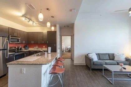 Stanza privata in West Plum Street, immagine 12 di 49