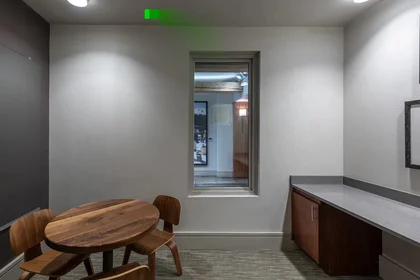 Stanza privata in West Plum Street, immagine 34 di 49