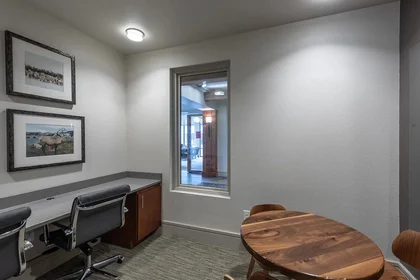 Stanza privata in West Plum Street, immagine 35 di 49