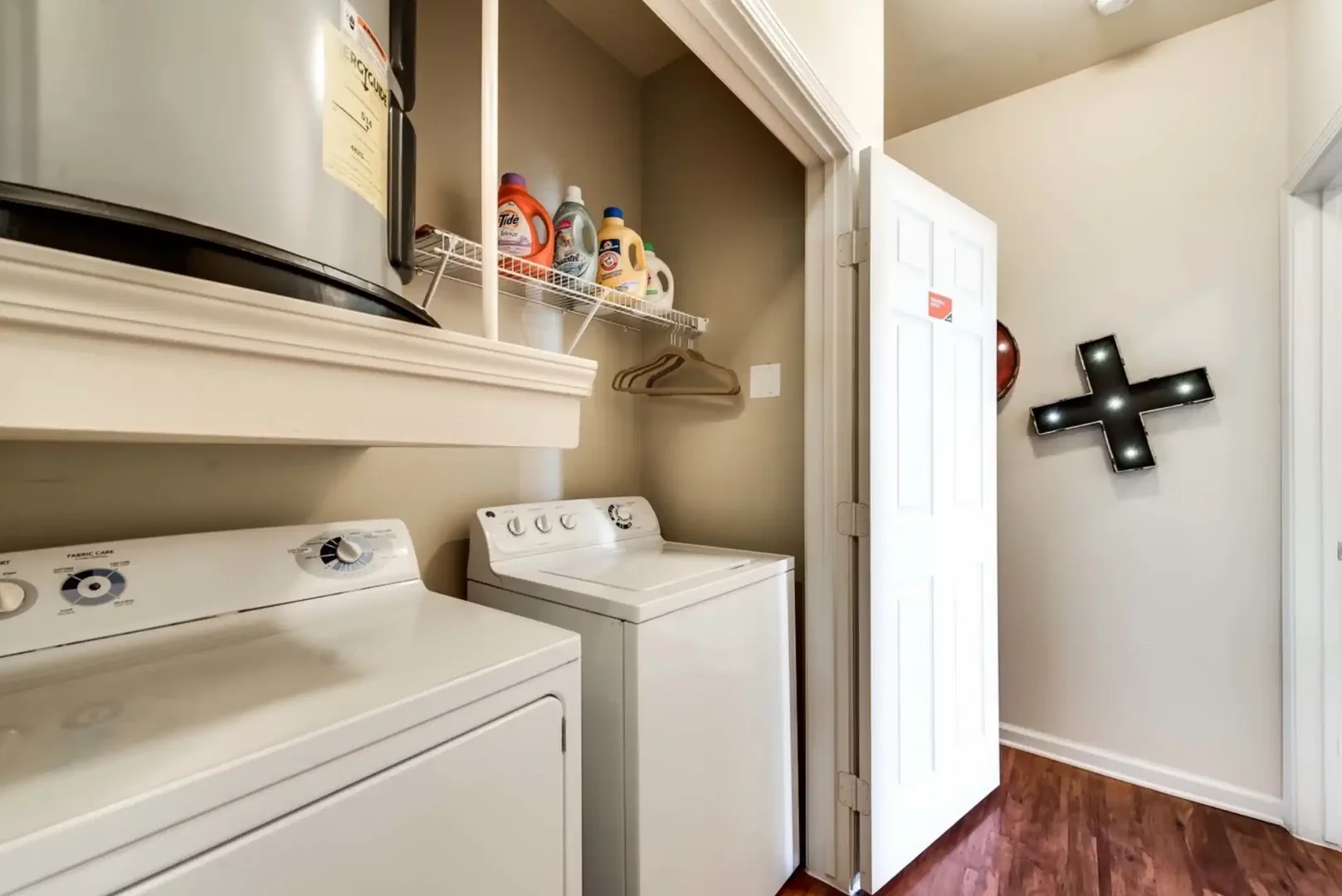 Economical student room with convenient location in 
