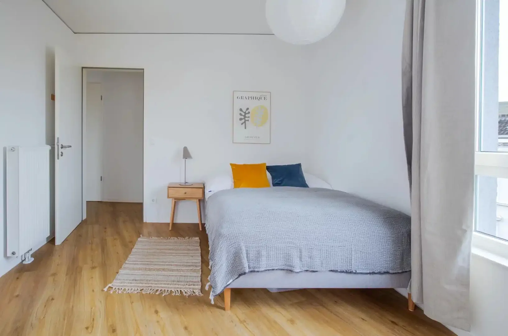Quarto para alugar em apartamento de estudantes em , totalmente mobilado