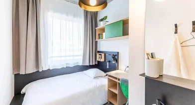 Quarto privado em Rue du Centre, imagem 1 de 10