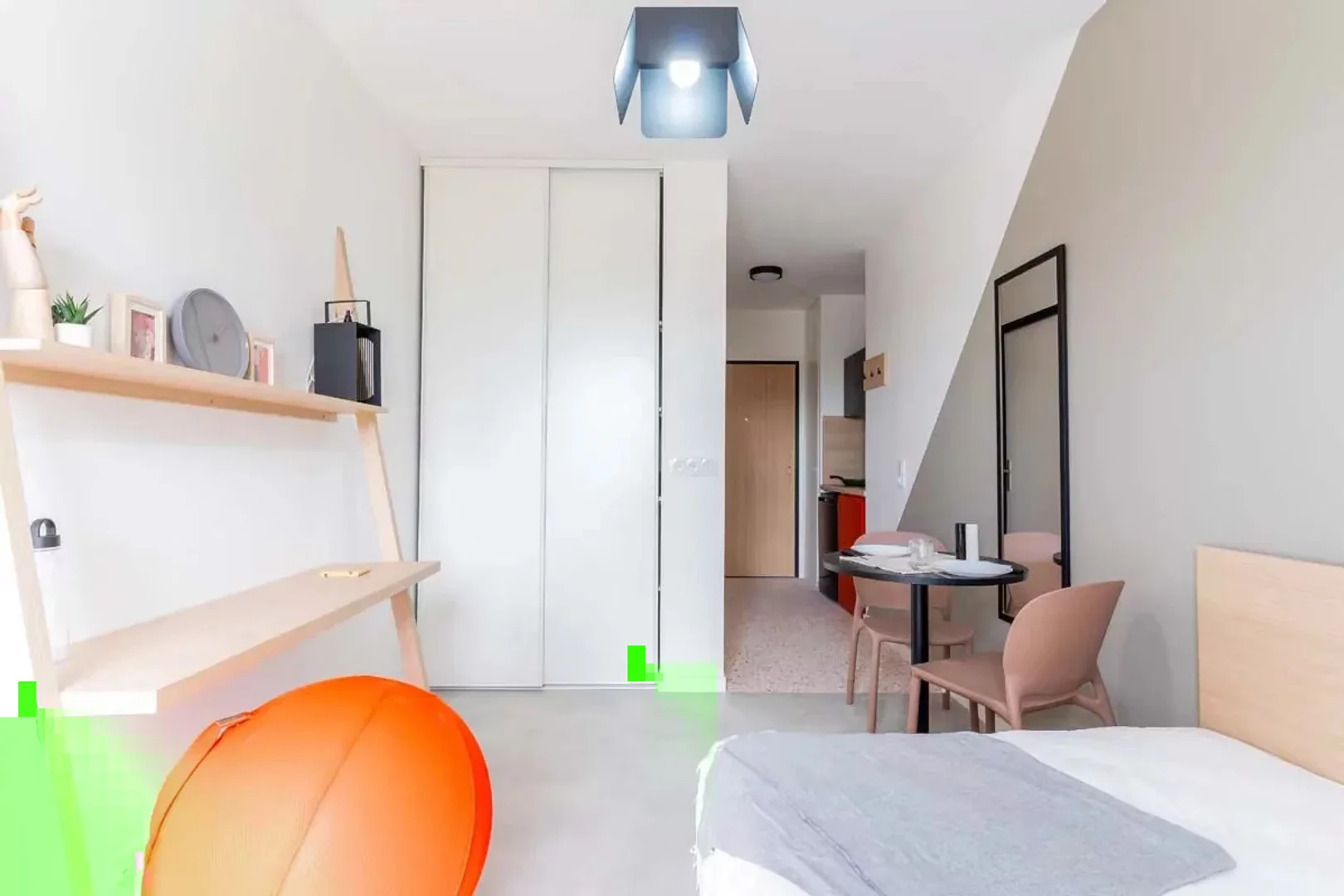 Elegante estudio cerca del campus en 