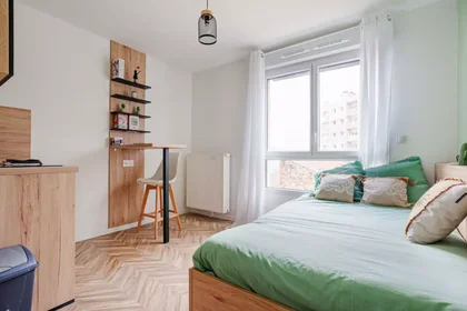 Studio à Rue de Montférré, image 4 de 16
