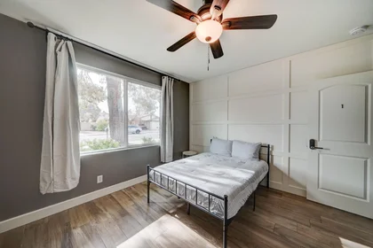 Quarto privado em 85202, imagem 1 de 10