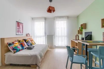 Chambre privée à Boulevard Joffre, image 5 de 20