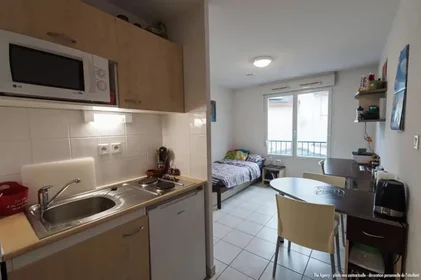 Stüdyo daire konumu Rue du Petit Tour, 1 10 görüntüsü