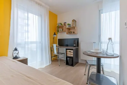 Kawalerka Rue du Cap Finisterre, obraz 7 25
