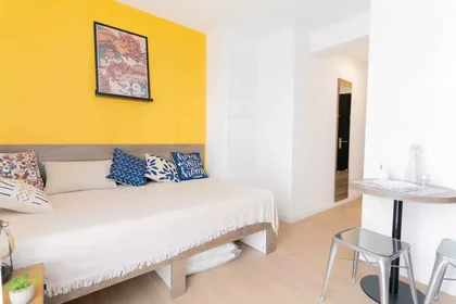 Kawalerka Rue du Cap Finisterre, obraz 9 25