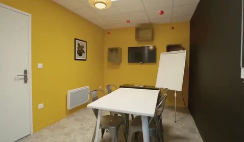 Private room at Rue de la Girafe, image 20 of 20