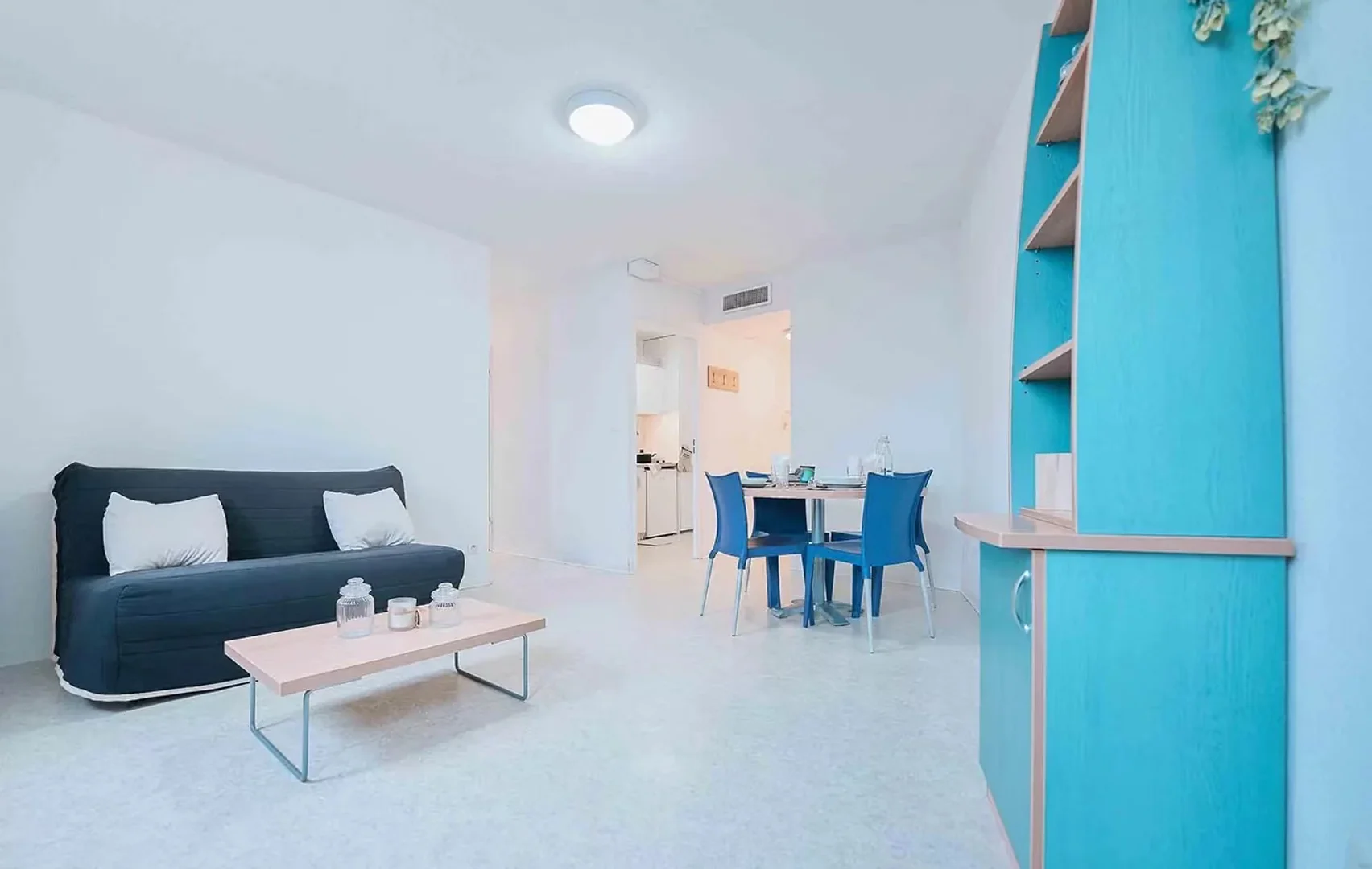 Chambre d'étudiant confortable et spacieuse dans 