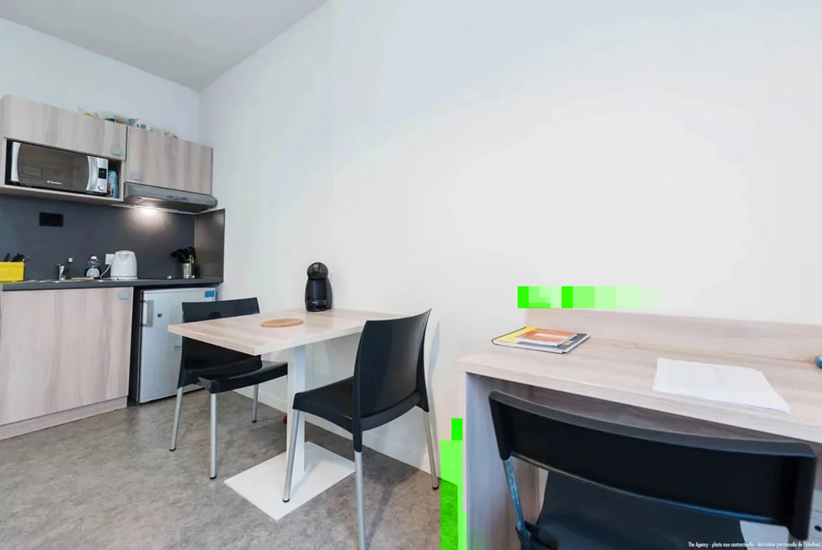 Habitación en apartamento estudiantil en alquiler en , completamente amueblado