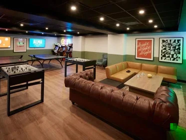 Stanza privata in Scottsdale Drive, immagine 30 di 49