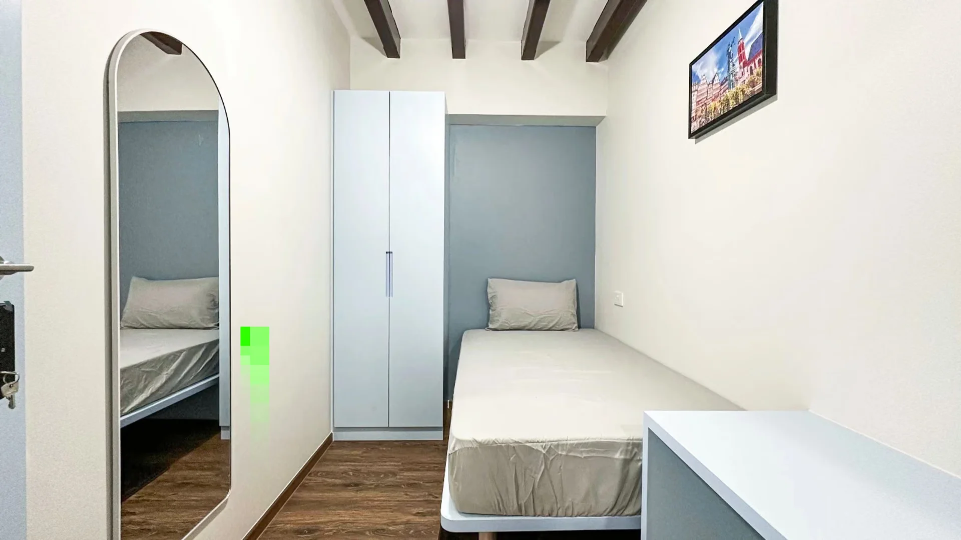 Funktionelles Studentenzimmer perfekt zum Studieren in 
